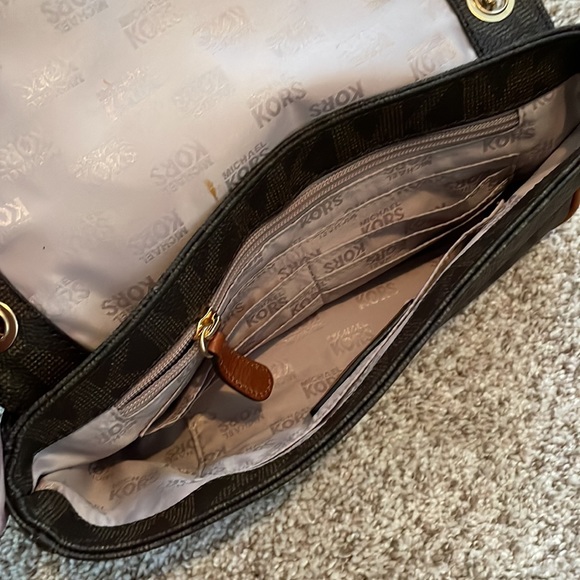 Michael Kors Purse - Picture 2 of 8